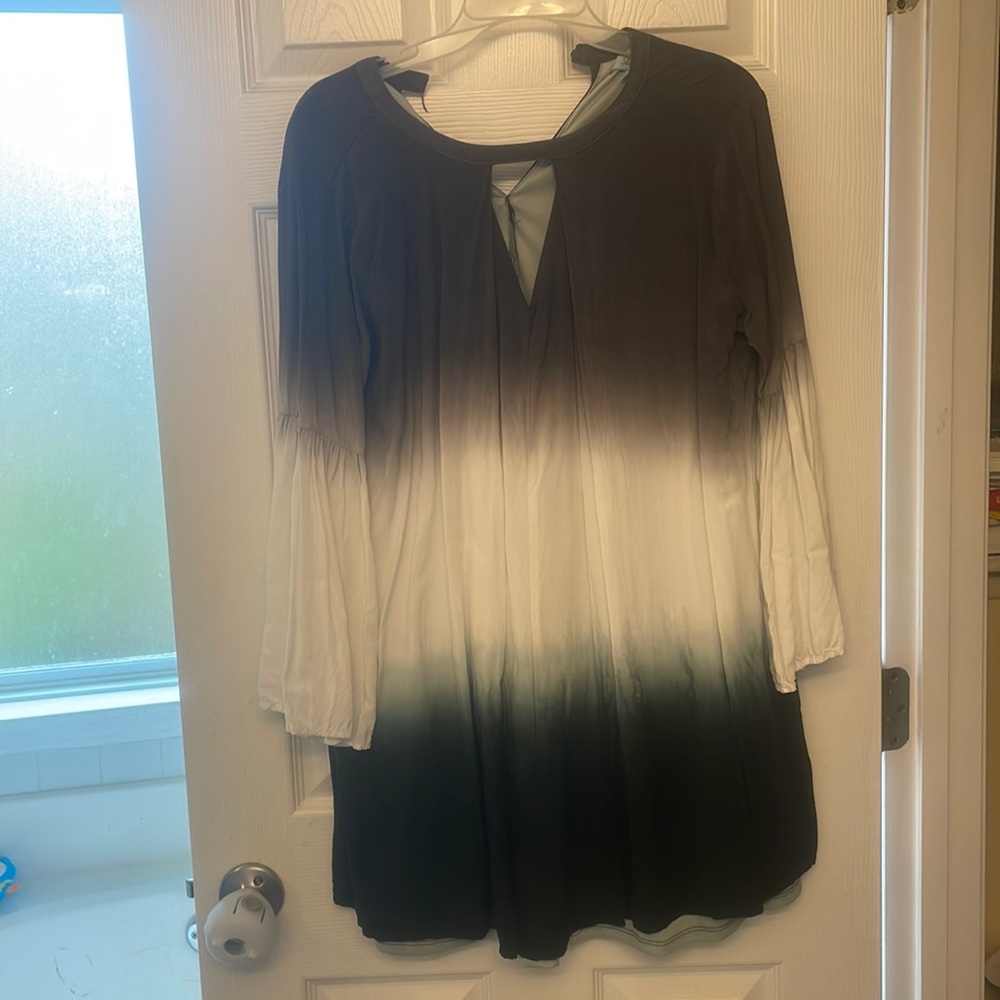 Gray, white & navy ombré dress!